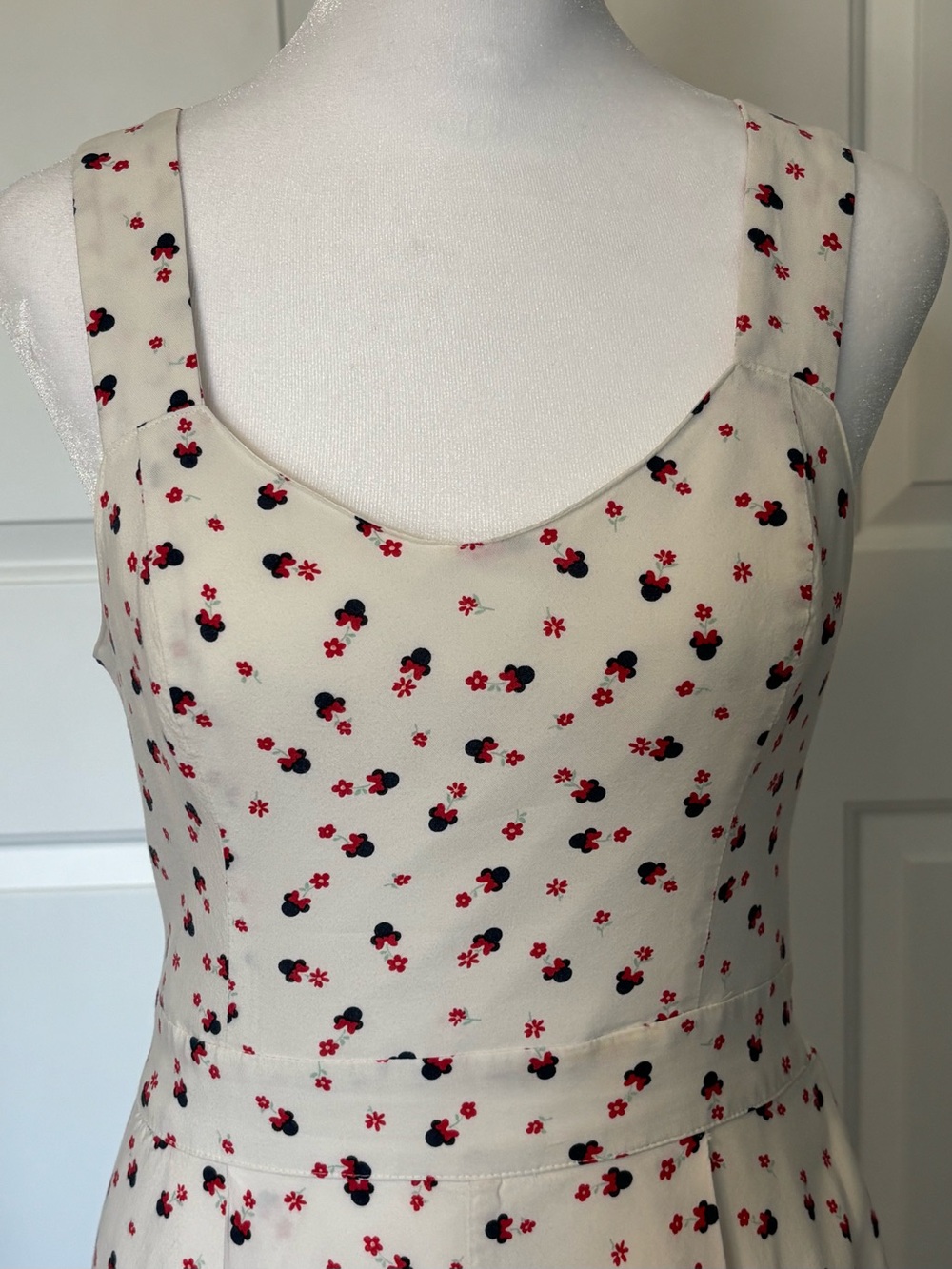 Lauren Conrad Disney Minnie Mouse Dress - Picture 4 of 10